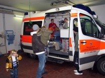 12-01-21 DIALOGO - Besuch Rettungswache Rettungswagen.jpg