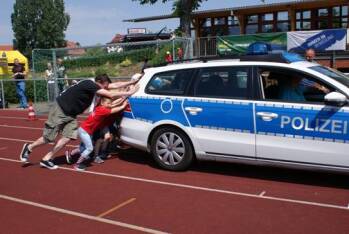 KW, AWO Kita Am Kirchplatz - Kita Olympiade Polizeiauto.jpg