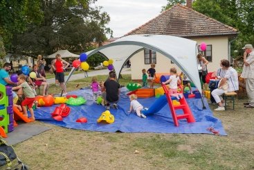 Netzwerk Gesunde Kinder laden Groß und Klein zum  Zwergen-Sommerfest ein